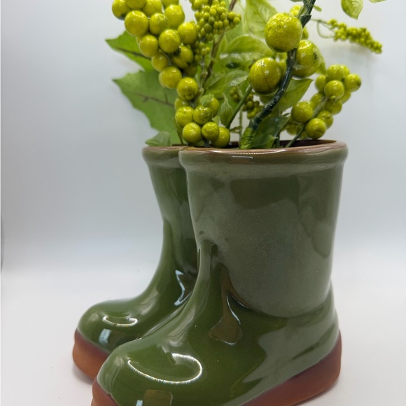 Eddie Bauer Olive Green Boot Planter with Faux Greenery - Picture 3 of 16